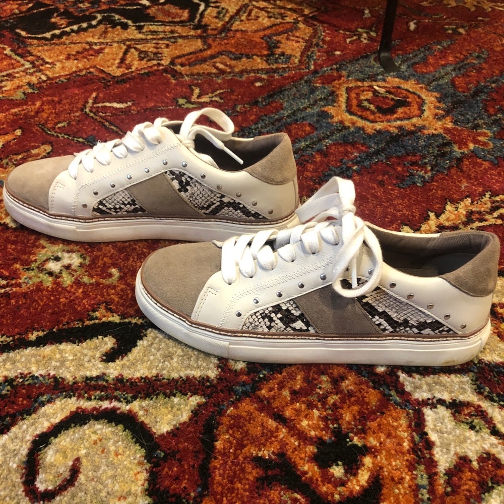 Crown Vintage Sneakers